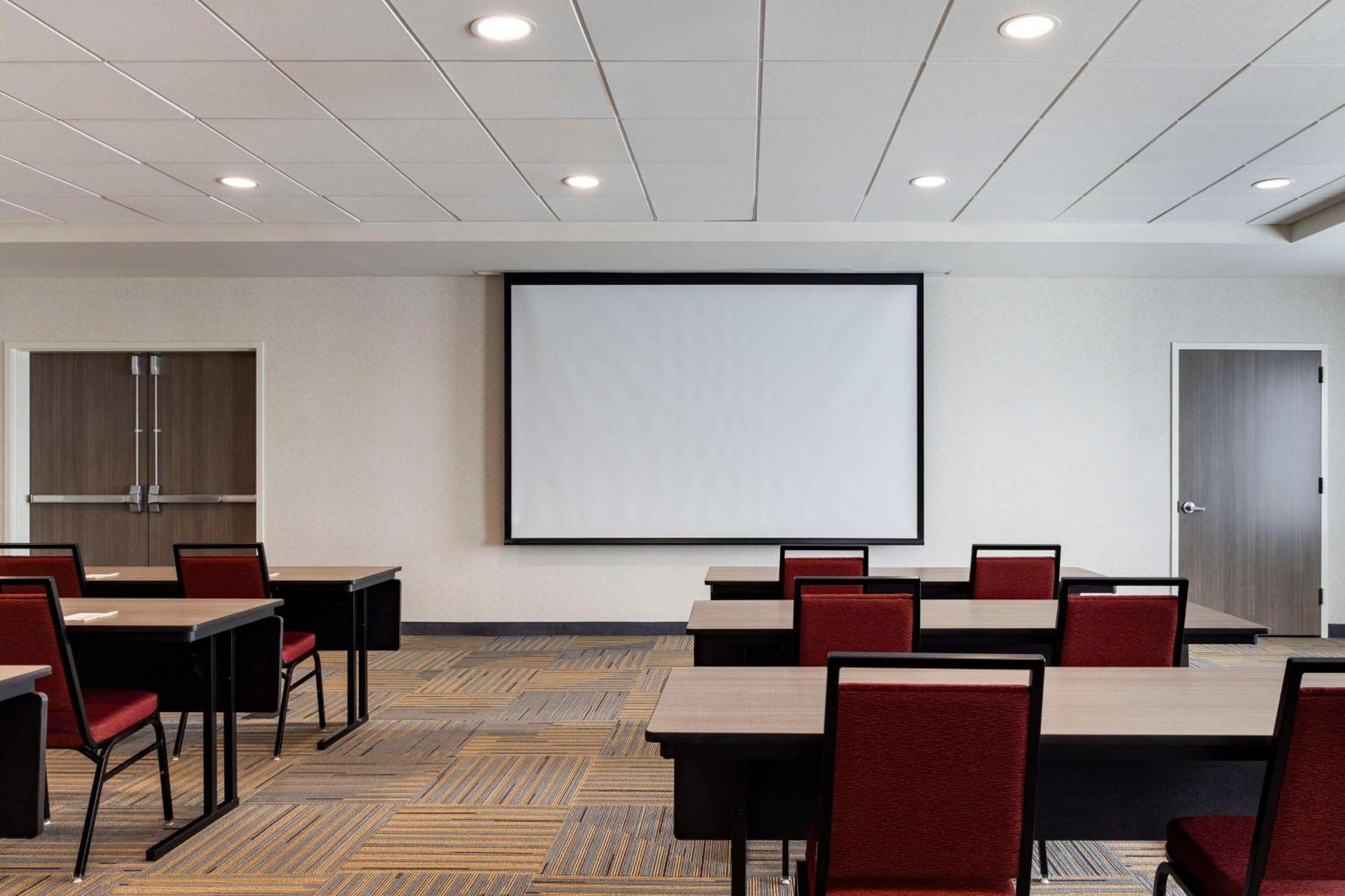 Home2 Suites By Hilton East Haven New Haven Exteriör bild