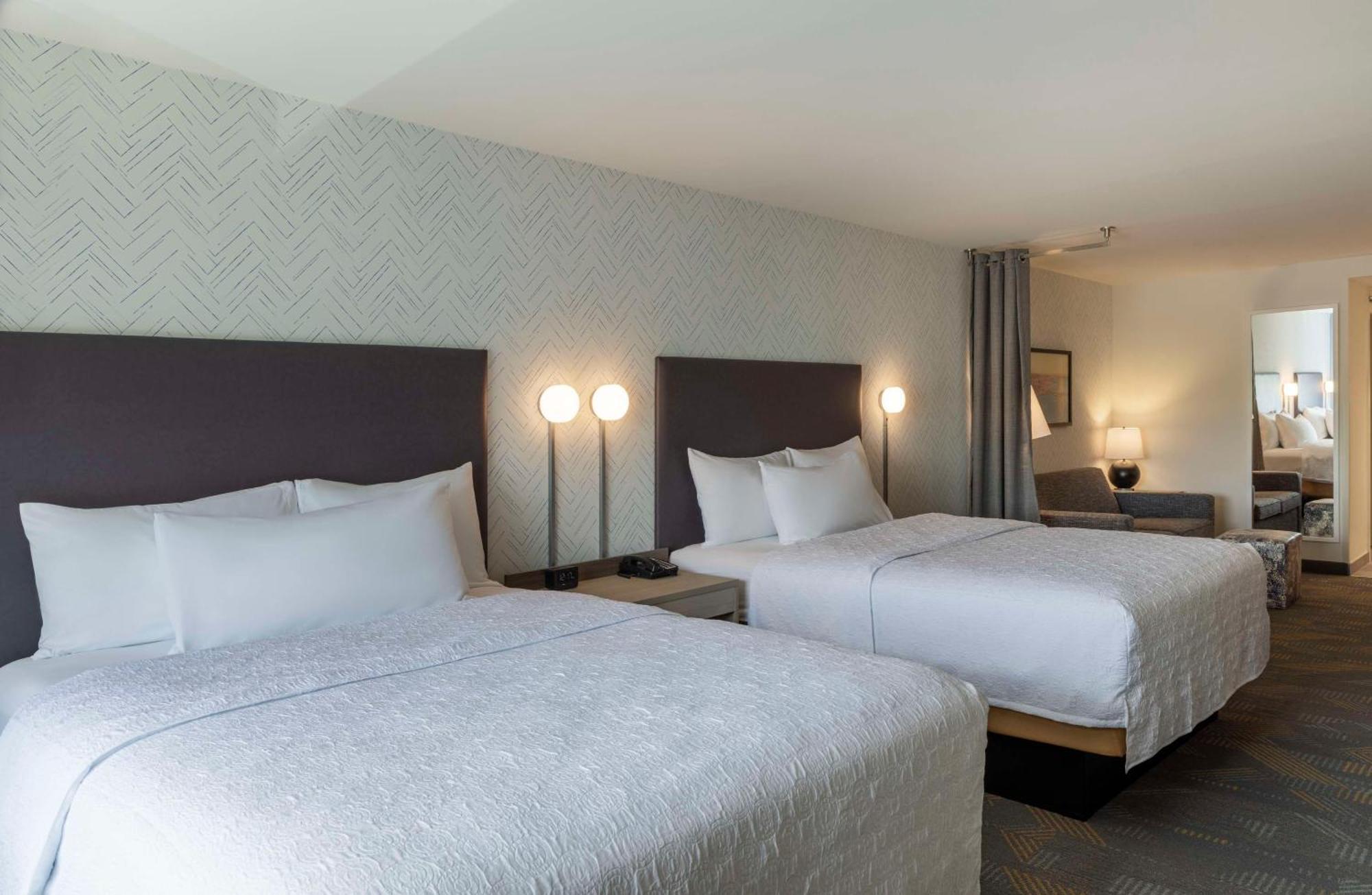Home2 Suites By Hilton East Haven New Haven Exteriör bild