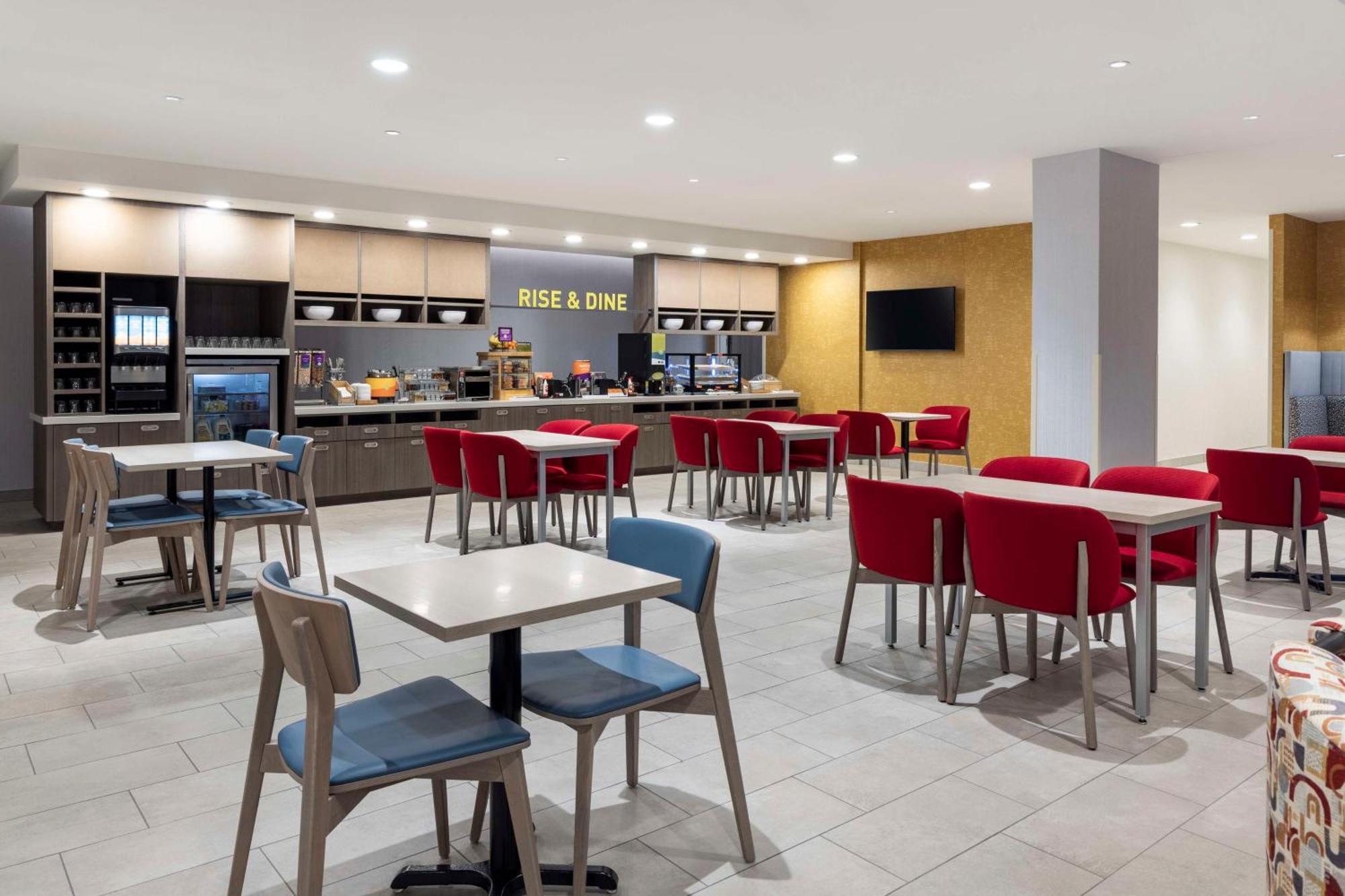 Home2 Suites By Hilton East Haven New Haven Exteriör bild