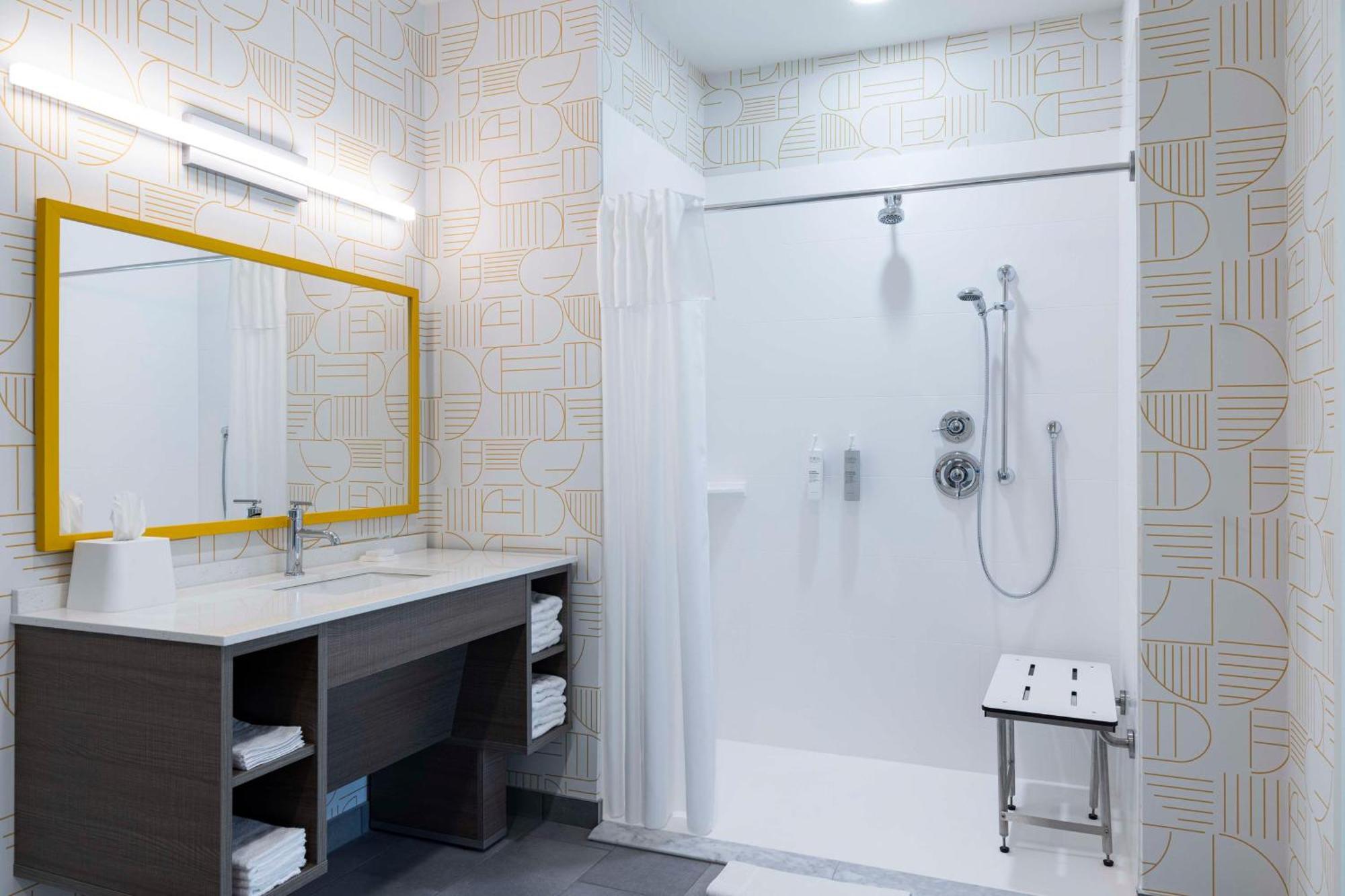 Home2 Suites By Hilton East Haven New Haven Exteriör bild