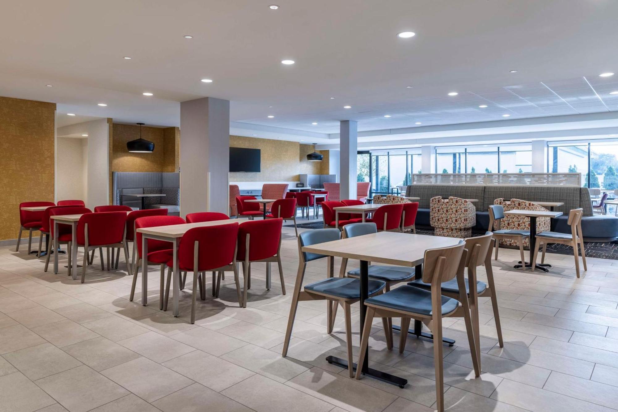 Home2 Suites By Hilton East Haven New Haven Exteriör bild