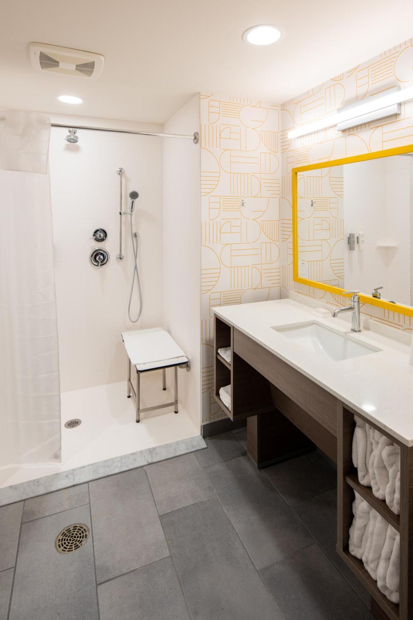 Home2 Suites By Hilton East Haven New Haven Exteriör bild